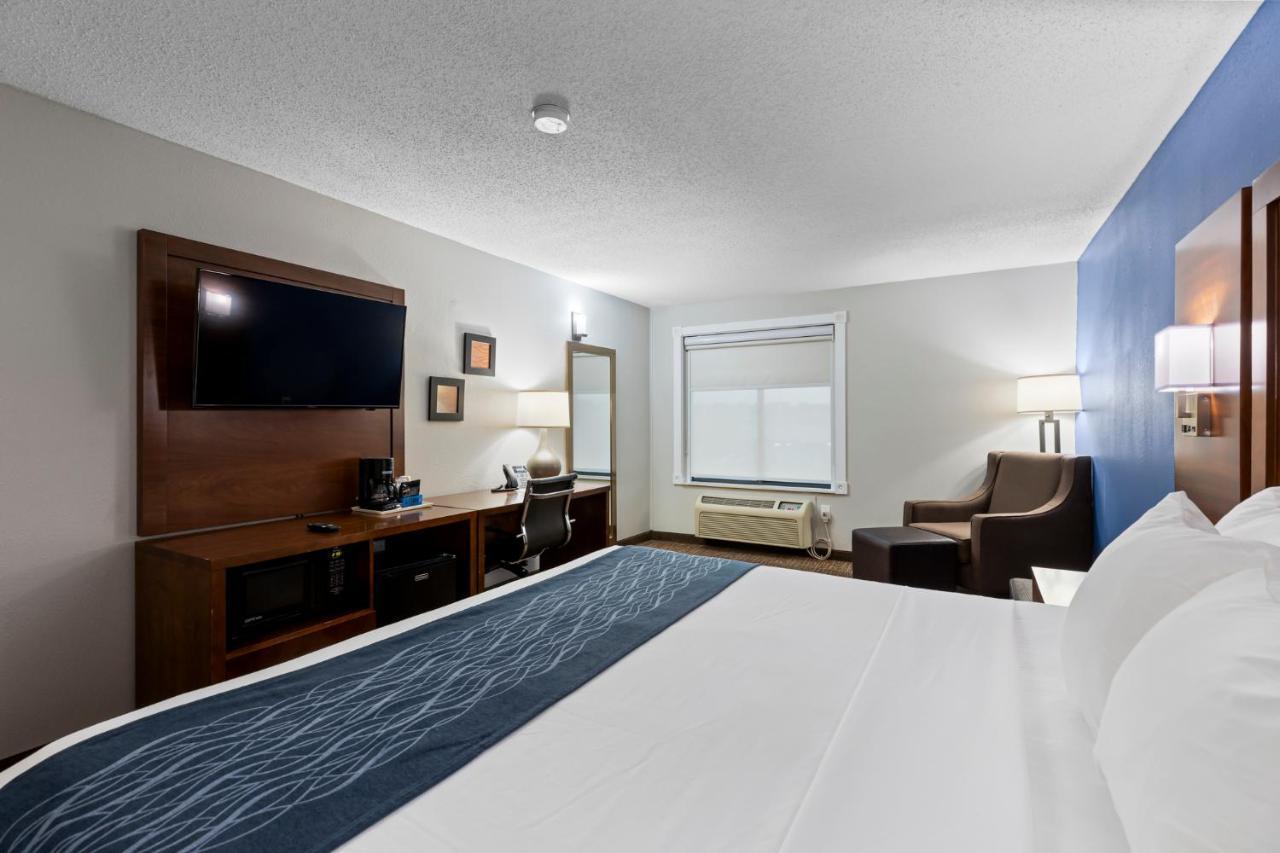 Comfort Inn & Suites St Louis-Hazelwood Exteriér fotografie