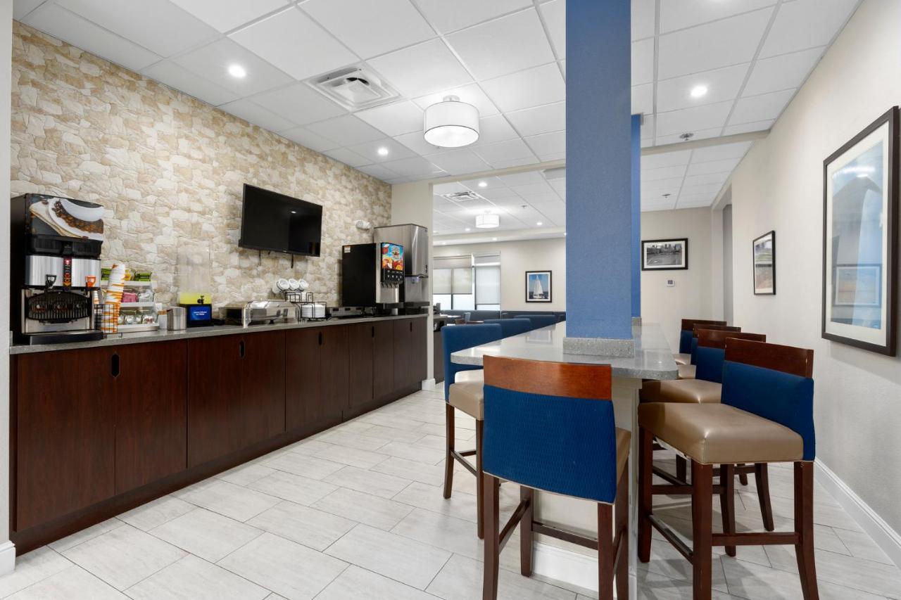 Comfort Inn & Suites St Louis-Hazelwood Exteriér fotografie