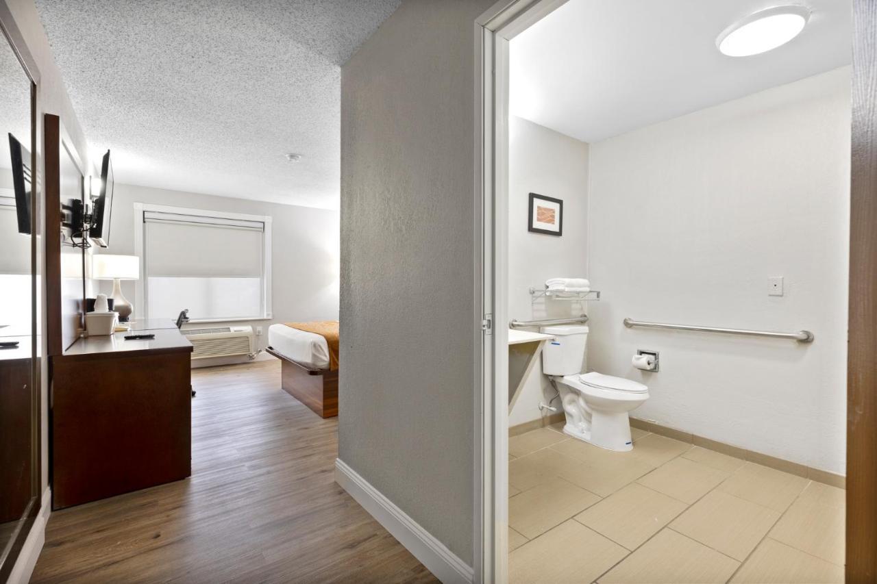 Comfort Inn & Suites St Louis-Hazelwood Exteriér fotografie