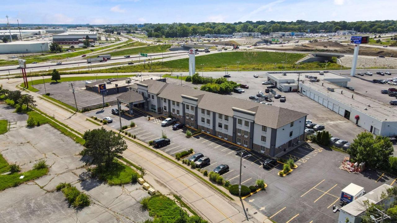 Comfort Inn & Suites St Louis-Hazelwood Exteriér fotografie