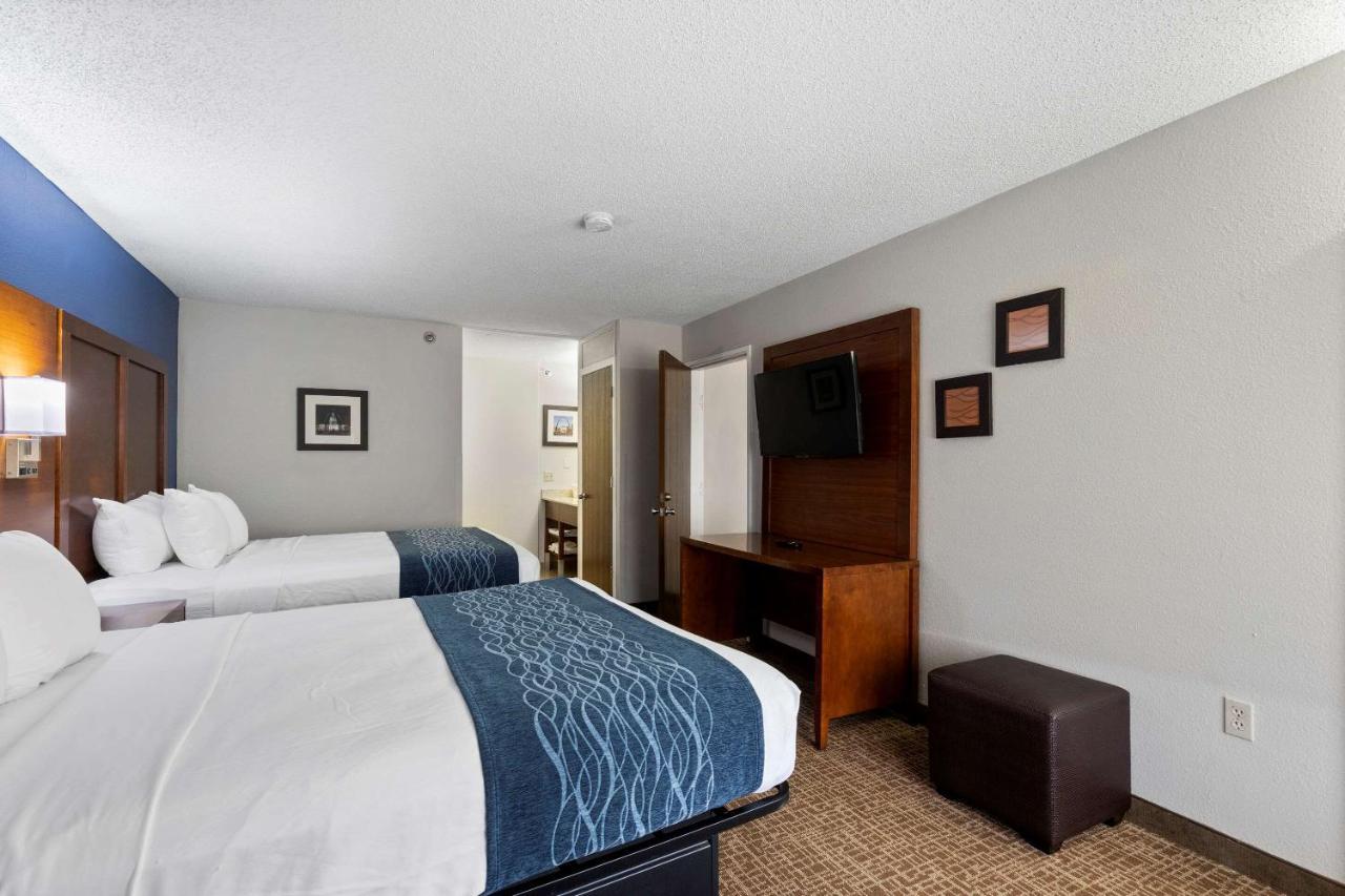 Comfort Inn & Suites St Louis-Hazelwood Exteriér fotografie