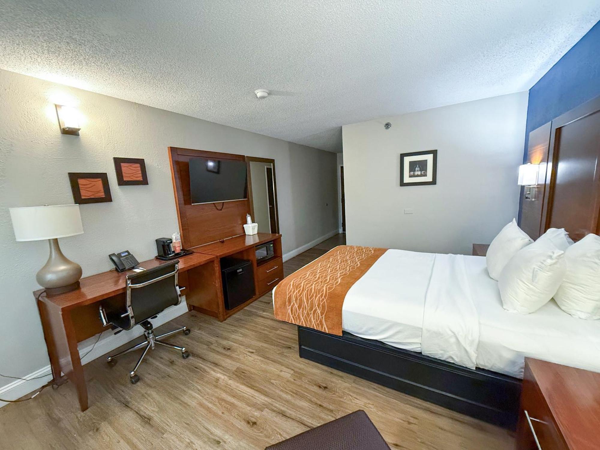 Comfort Inn & Suites St Louis-Hazelwood Exteriér fotografie