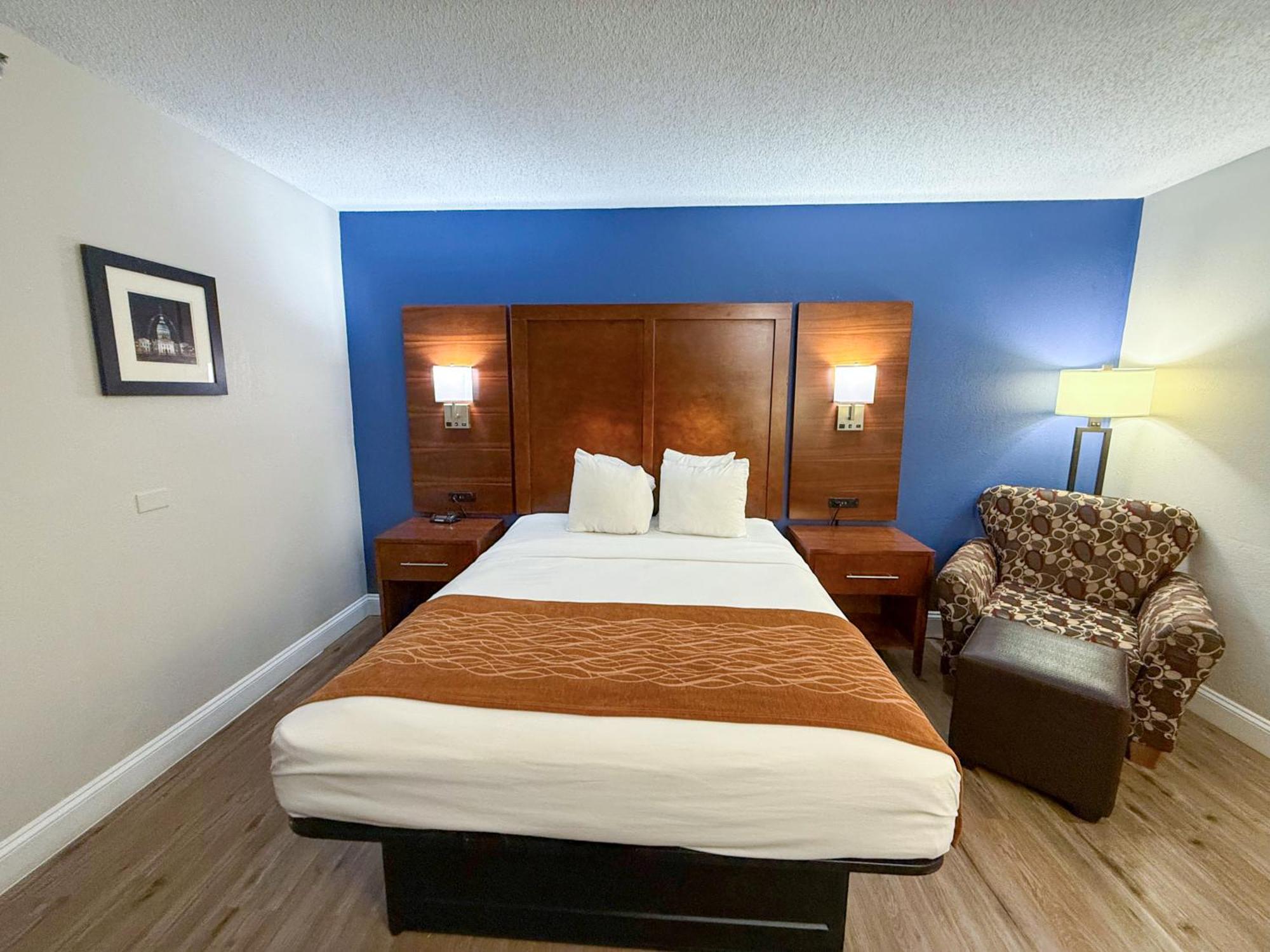 Comfort Inn & Suites St Louis-Hazelwood Exteriér fotografie
