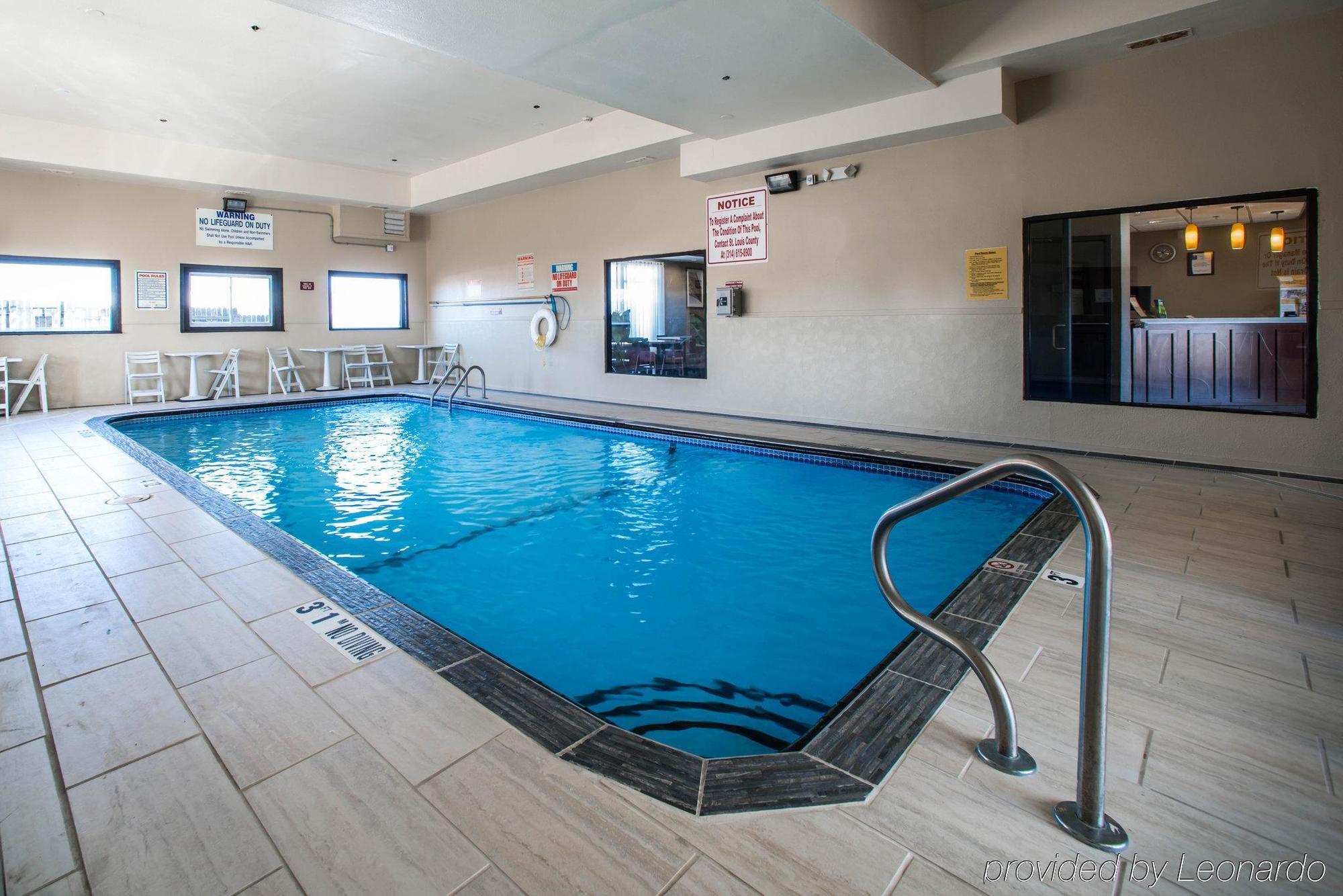 Comfort Inn & Suites St Louis-Hazelwood Exteriér fotografie
