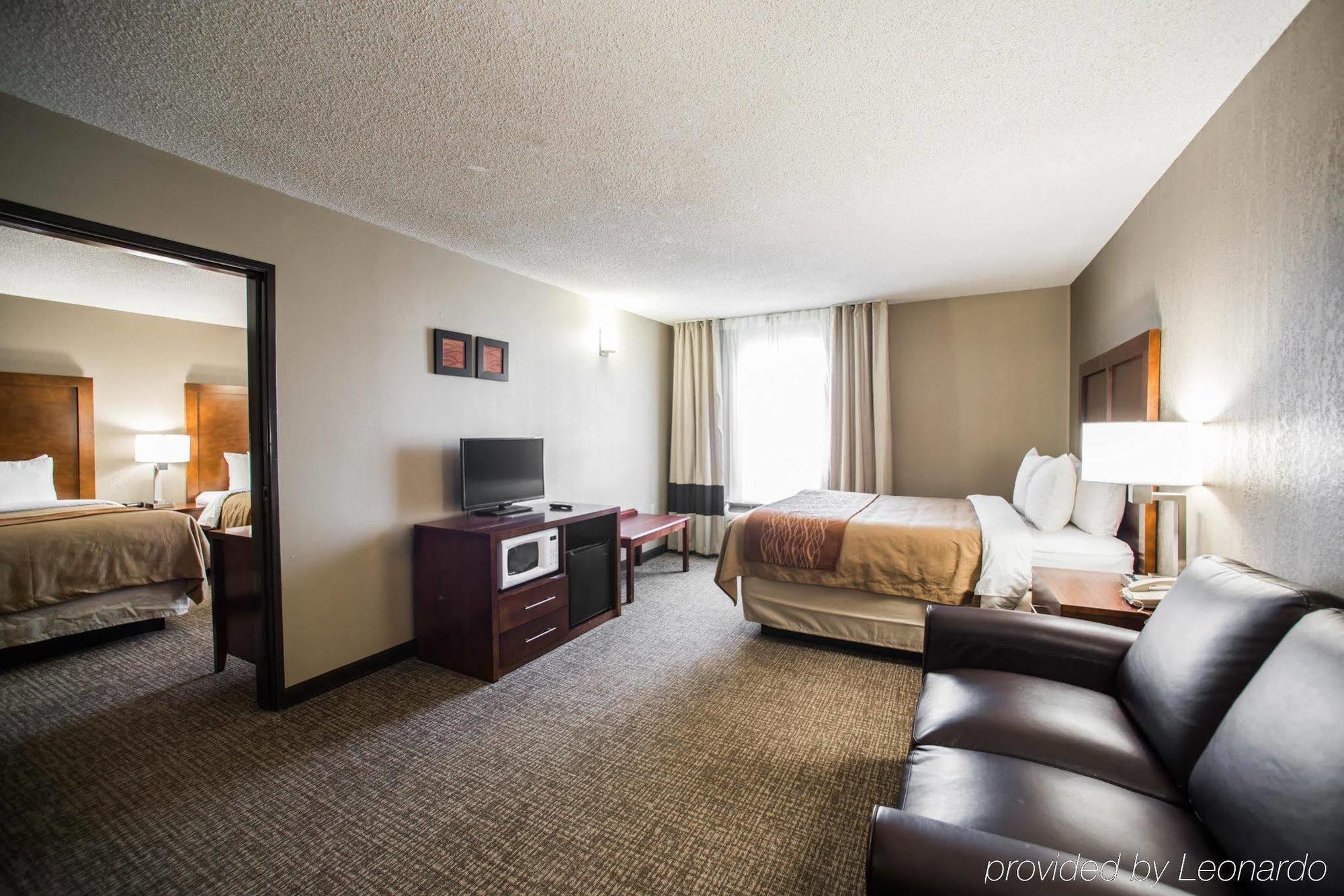 Comfort Inn & Suites St Louis-Hazelwood Exteriér fotografie